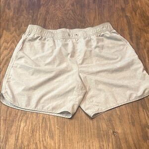 Original Penguin Men's Athletic Shorts in Light Gray